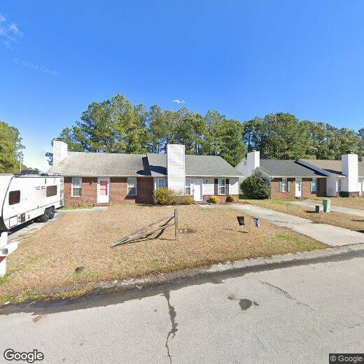 Foto principal - 103 Live Oak Ct