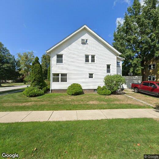 1271 Nicholson Ave Unit Up, Lakewood, OH 44107 Room for Rent in