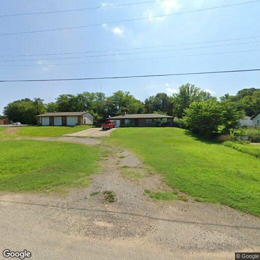 Foto principal - Three Bedroom/Two Bath Home