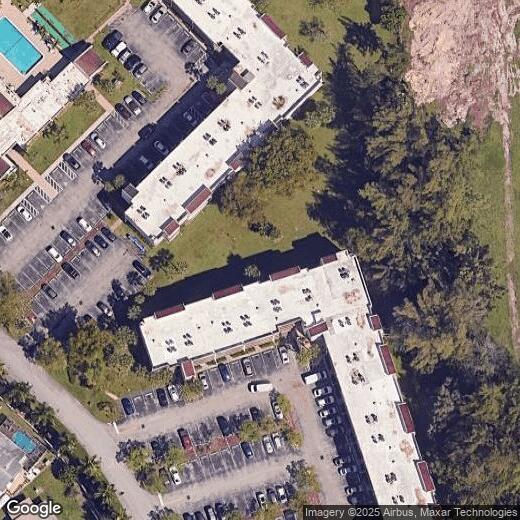 Primary Photo - 2571 Aragon Blvd
