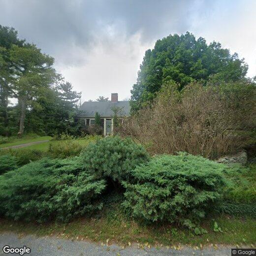 121 Pleasant St, Middleboro, MA 02346 House for Rent in Middleboro, MA