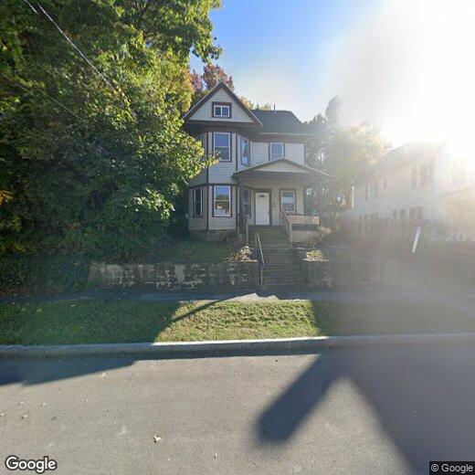 Foto principal - 19 Harrington Ave