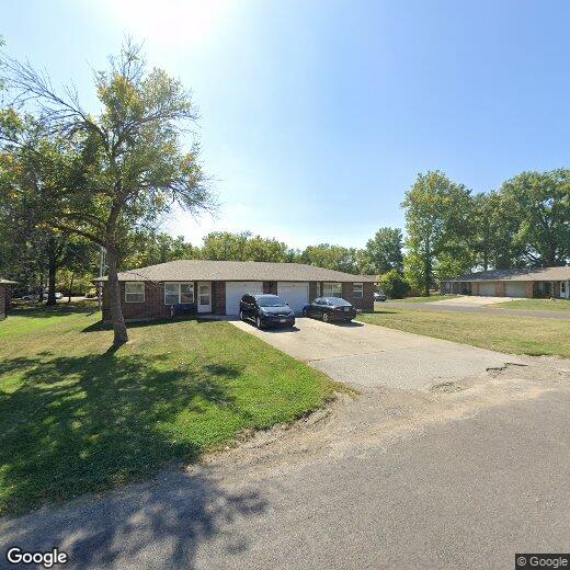 Primary Photo - 2502-2502 E Morris Dr