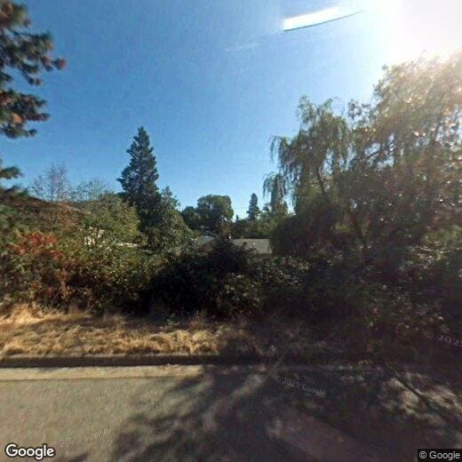 1206 NW Highland Ave, Grants Pass, OR 97526 House Rental in Grants