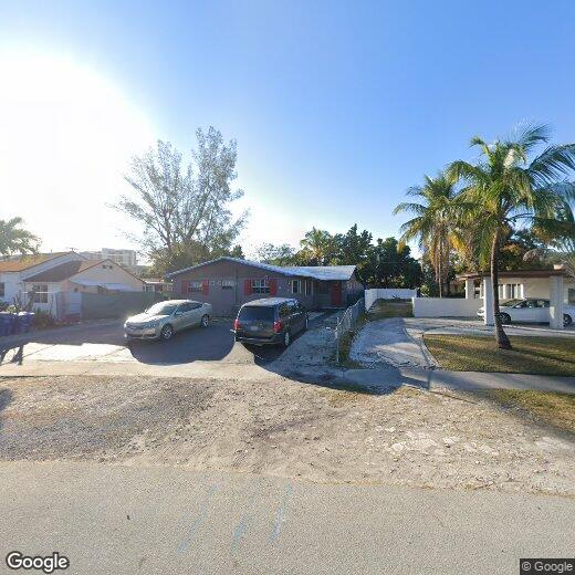 Primary Photo - 1560 NE 118th St
