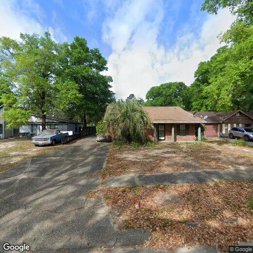 Foto principal - 7923 Oak Forest Dr