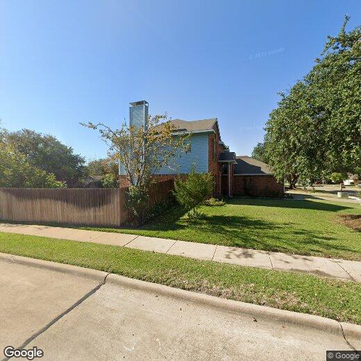 Foto principal - 1514 Lakeshore Dr