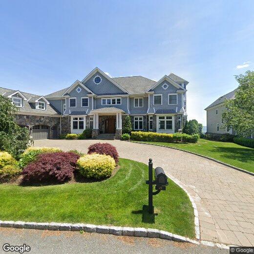 Primary Photo - 8 Hilltop Dr