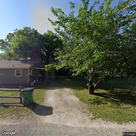 Primary Photo - 2/1 with a fenced yard. Cute little house