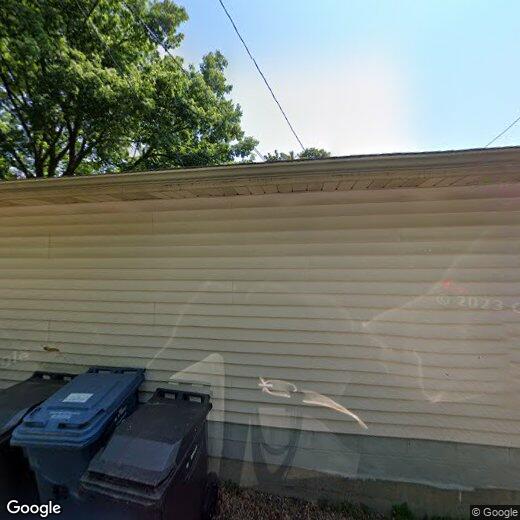 Foto principal - 4848 Ewing Ave S