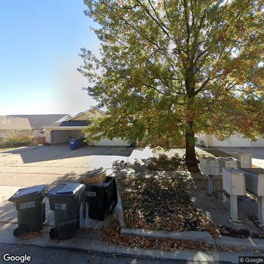 Foto principal - 4027 Overland Dr