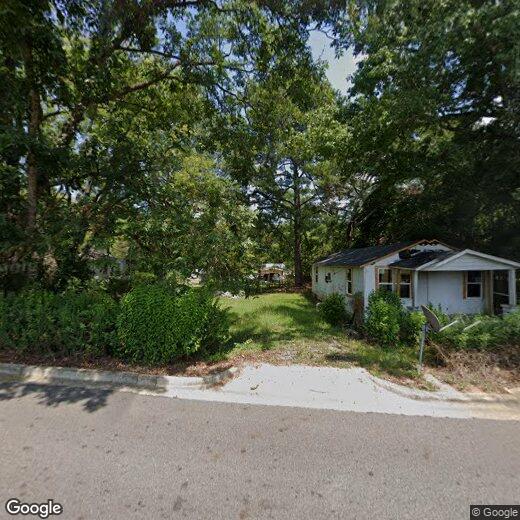 Primary Photo - 806 N Bridge St