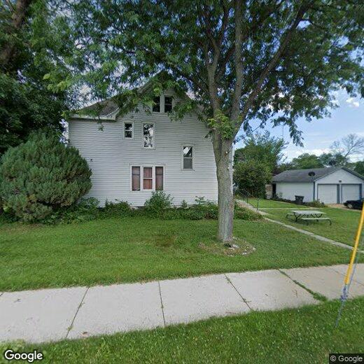 901 E Main St, Stoughton, WI 53589 House for Rent in Stoughton, WI