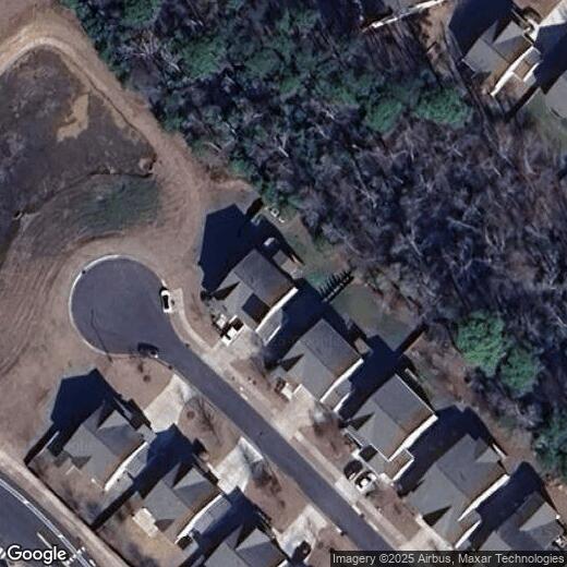 Primary Photo - 205 King Lear Ln