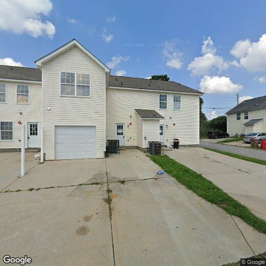 Foto principal - 8590 Webb Rd