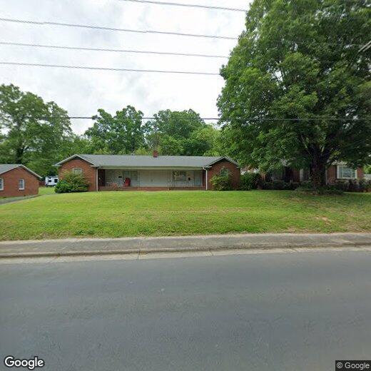 1049 E Main St, Albemarle, NC 28001 Townhouse for Rent in Albemarle