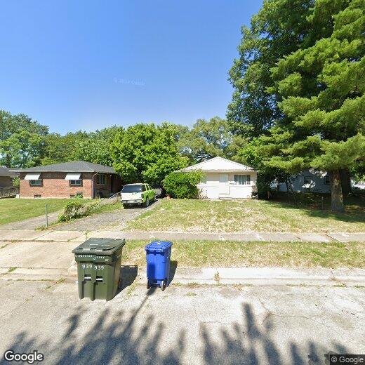 Foto principal - 939 S Waverly St