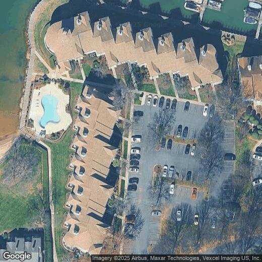 Primary Photo - 18557 Vineyard Point Ln