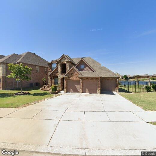 Foto principal - 4568 Lakeside Hollow St