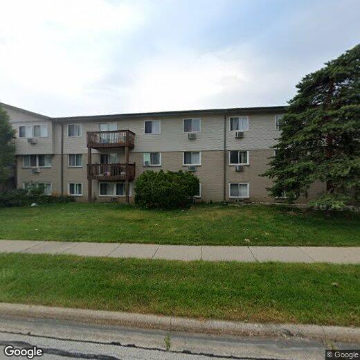 Primary Photo - 655 Deepwoods Dr