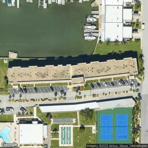 1 Boca Ciega Point Blvd Unit 211, Saint Petersburg, FL 33708 Condo