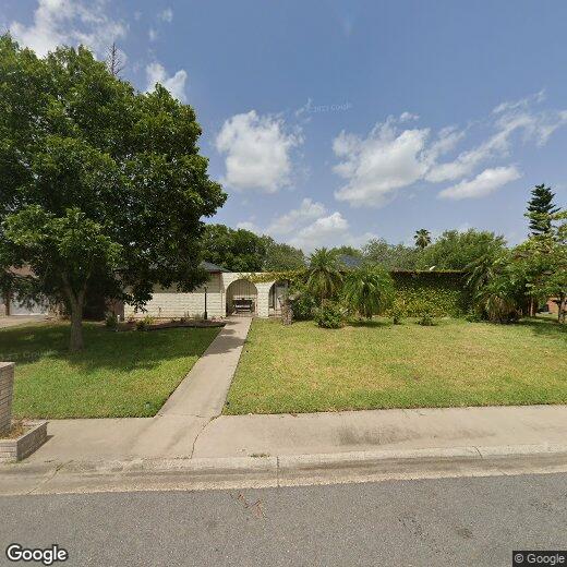 Foto principal - 2625 Village Dr