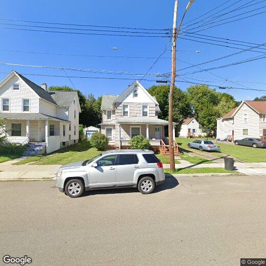 Primary Photo - 206 Willow St