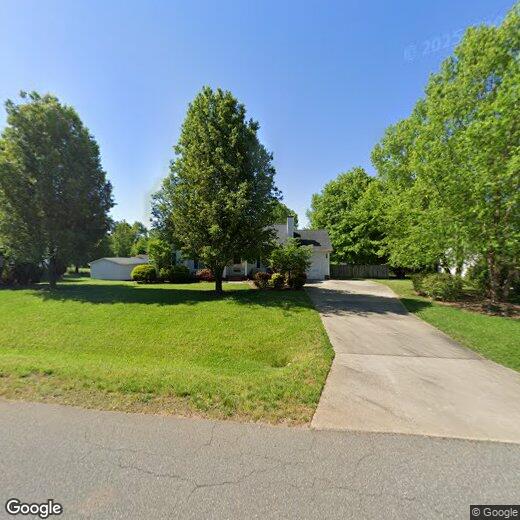 2804 Mitchell Wood Dr, Browns Summit, NC 27214