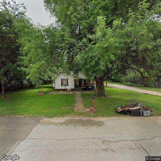 Primary Photo - 318 E Shepherd St