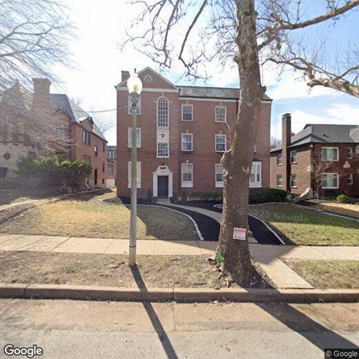 7536 Oxford Dr Unit 2, Clayton, MO 63105 Condo for Rent in Clayton