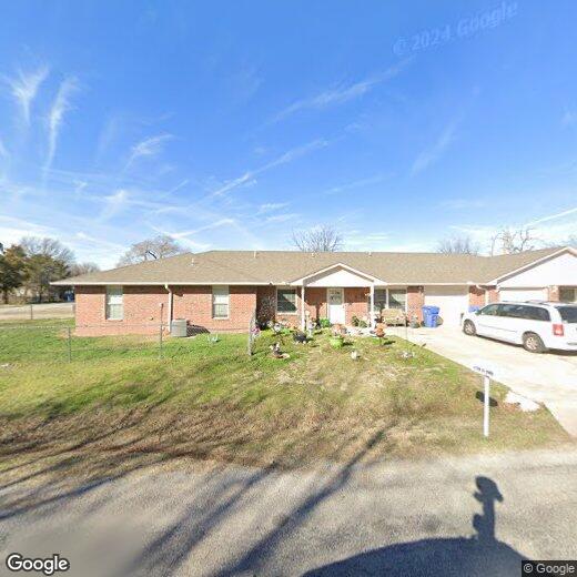 201 W E Ave, Cache, OK 73527 Condo for Rent in Cache, OK