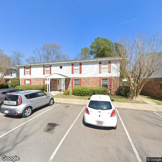 Foto principal - 2 Bedroom 1 bath condo. Water and trash in...