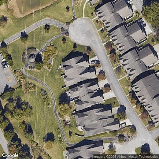 Primary Photo - 3 BR 2 BA all brick condo in West Hills area
