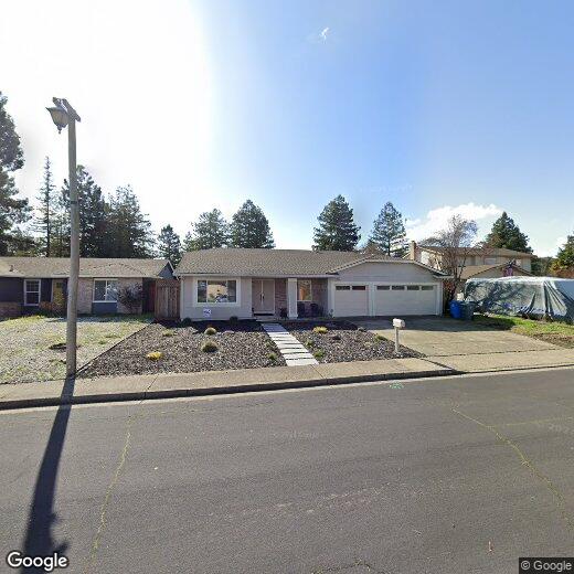 Primary Photo - 139 Fescue Way