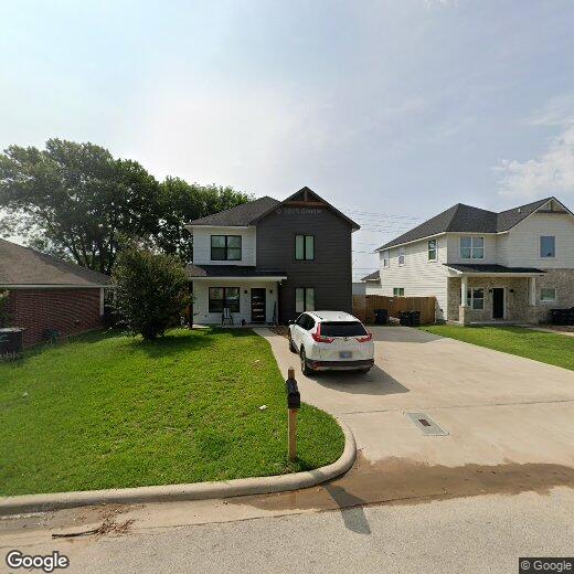 Primary Photo - 106 Sterling St