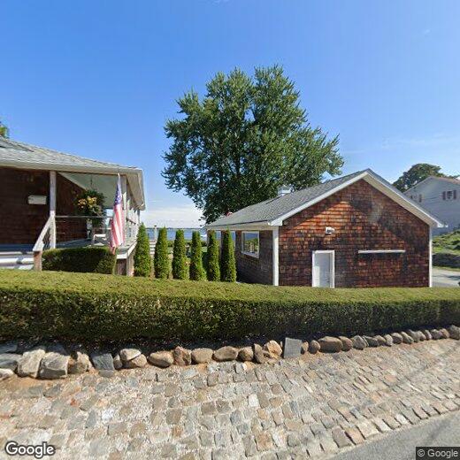 Primary Photo - 30 Bluff Ave