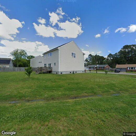 Primary Photo - 1224 N River Dr