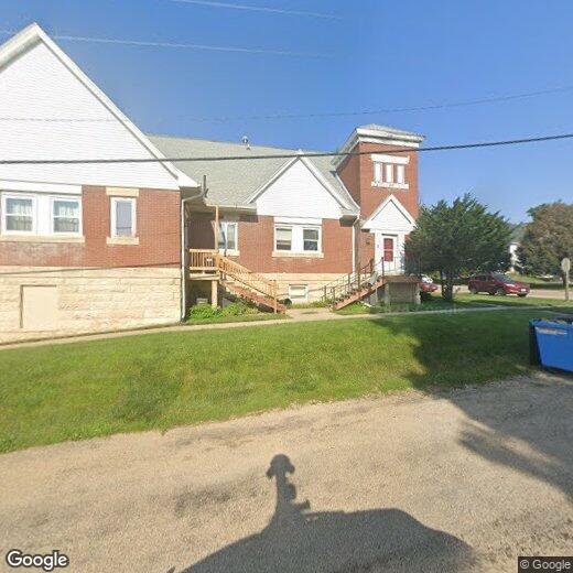 328 Johnston St, Gladbrook, IA 50635 Room for Rent in Gladbrook, IA