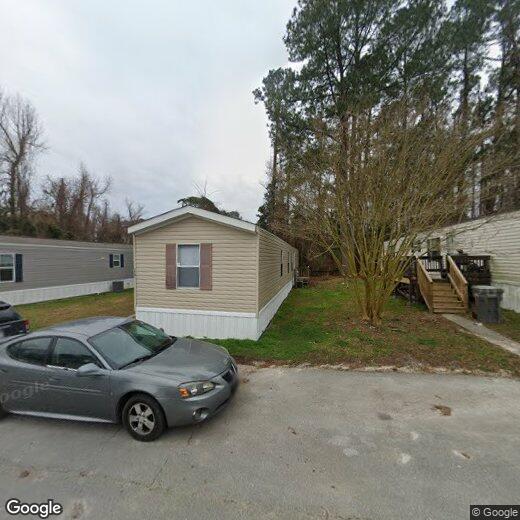 Primary Photo - 172 Daisy St