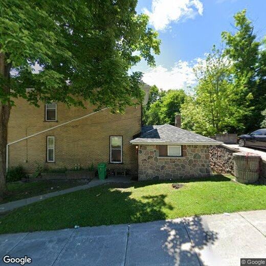 Primary Photo - 597 Bethune St