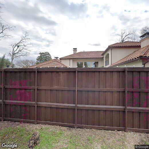 Primary Photo - 5821 Northaven Rd