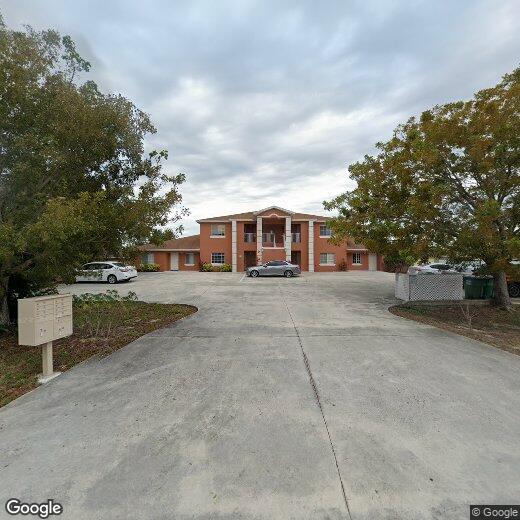 Foto principal - 3732 SW 7th Pl