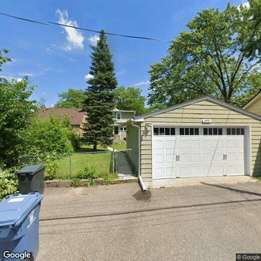 Foto principal - 2955 Queen Ave N