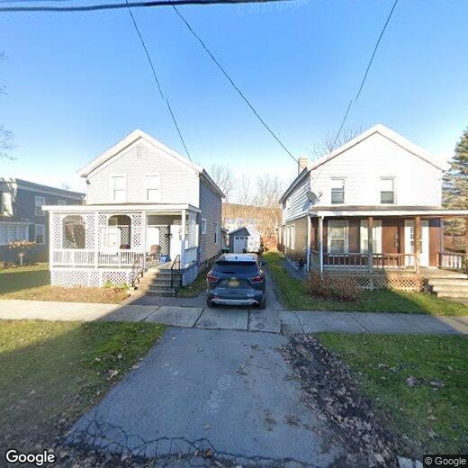 Primary Photo - 14 W River St