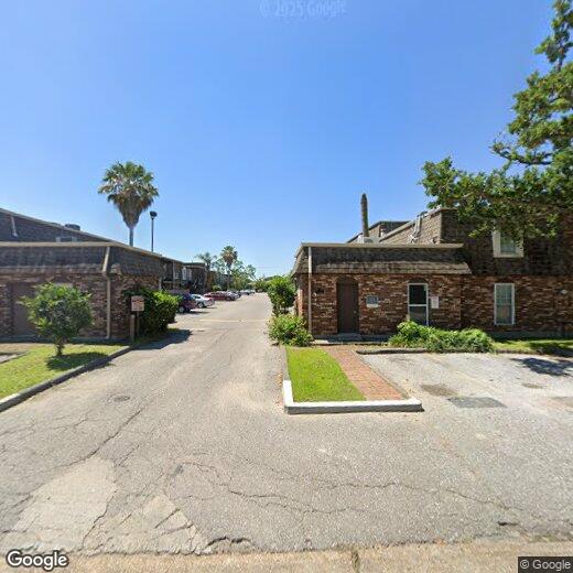 Primary Photo - 6320 Riverside Dr