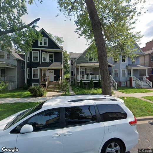 Foto principal - 3753 W Sunnyside Ave