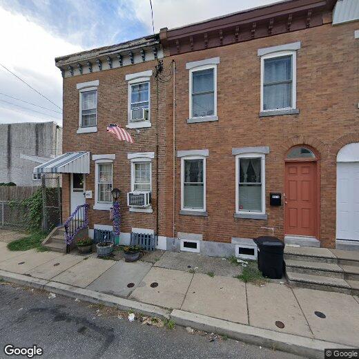 Primary Photo - 2364 E Harold St