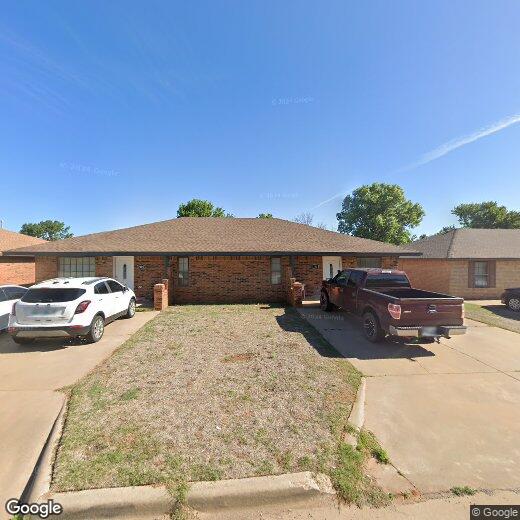 2111 Lynn Ln, Weatherford, OK 73096 Townhome Rentals in Weatherford