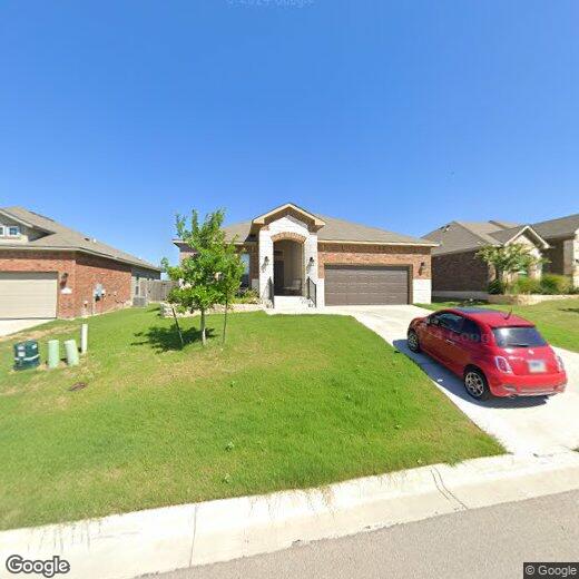 Foto principal - 5906 Blackstone Dr
