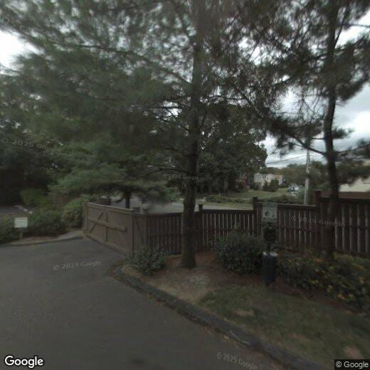 Primary Photo - 105 Harbor Dr